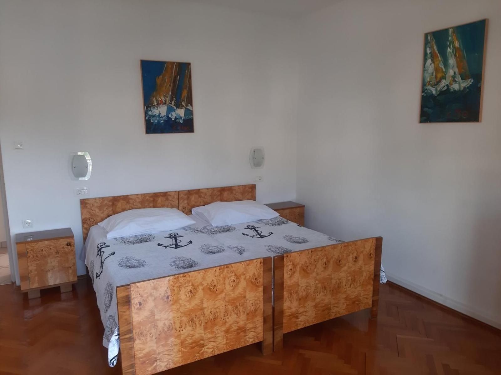Kadmen Apartment Ika