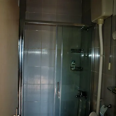 Apartmani Kadmen Ika Exterior photo