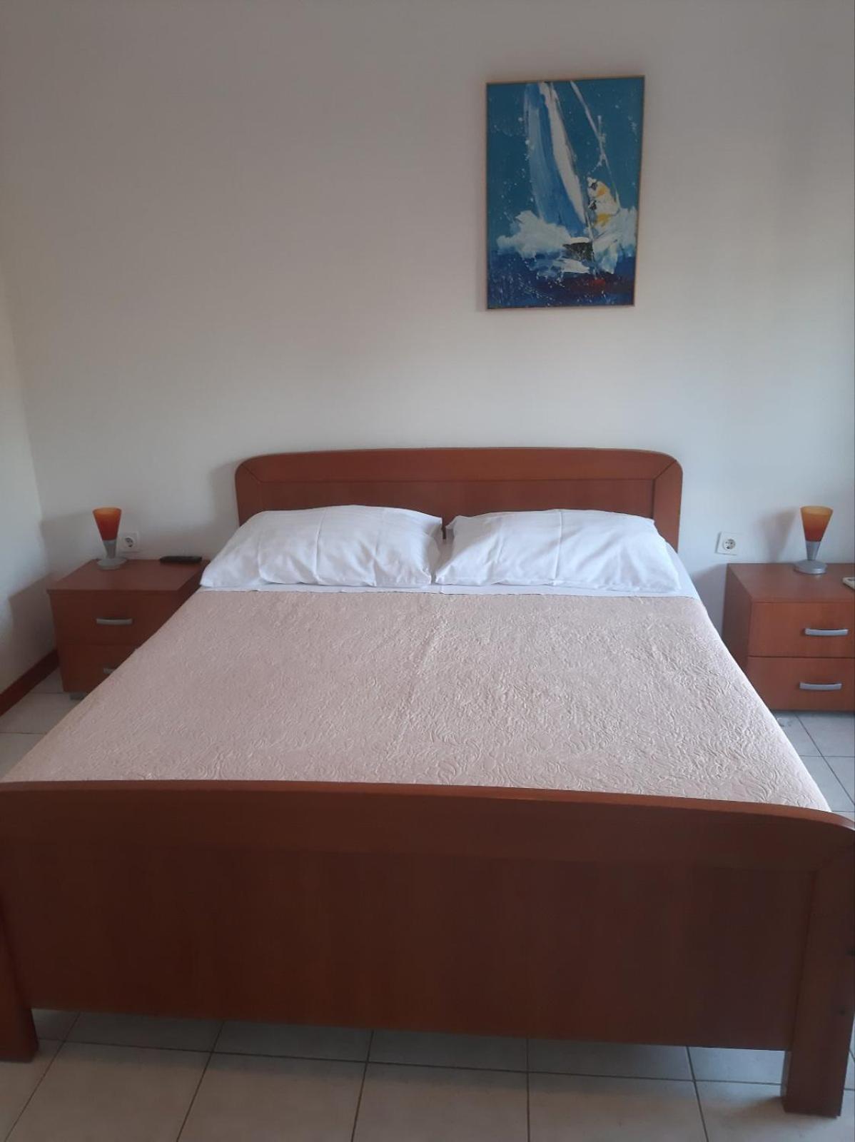 Kadmen Apartament *